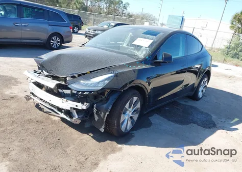 2022 Tesla Model Y Long Range Dual Motor All-Wheel Drive from USA, damaged, VIN 7SAYGDEE6NF313947